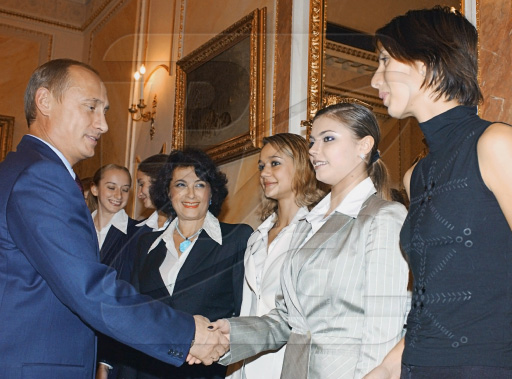 Алина Маратовна Кабаева 2 декабря 2007 г. избрана депутатом Государственной Думы