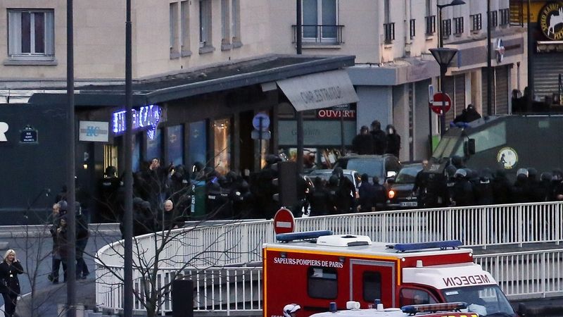 Во Франции арестованы пятеро россиян по подозрению в подготовке теракта